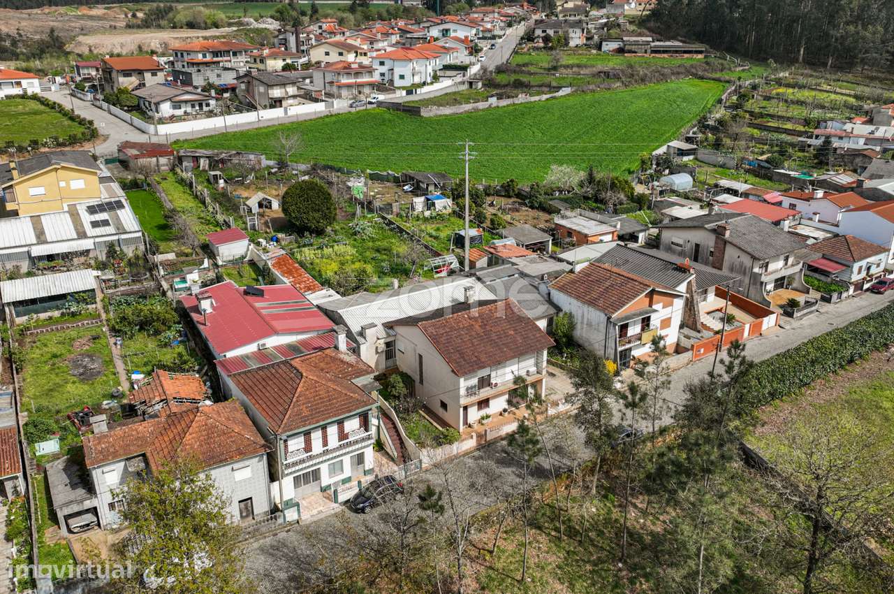 Moradia T4 com 1.406 m2 de Terreno, Guidões - Trofa - Grande imagem: 2/19