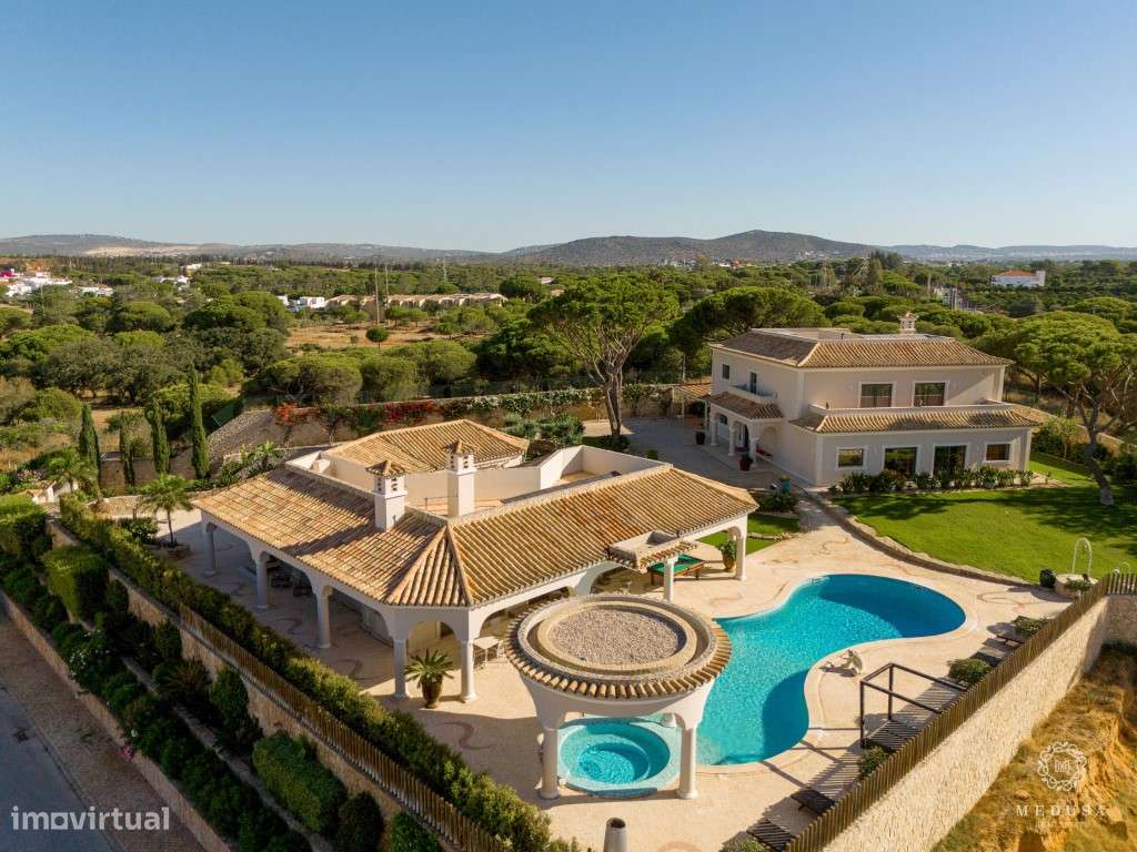 Villa Com 5 Quartos Loule Algarve