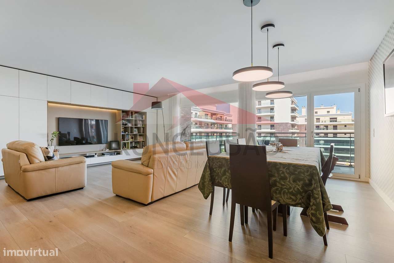 Terraços da Ponte - T3 em ótimo estado com garagem e arrecadação - Grande imagem: 4/29