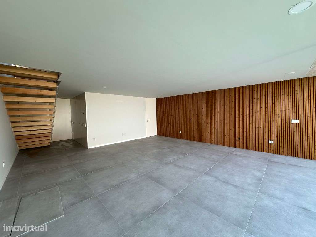 Moradia de Luxo com piscina em Gaia - Grande imagem: 4/7