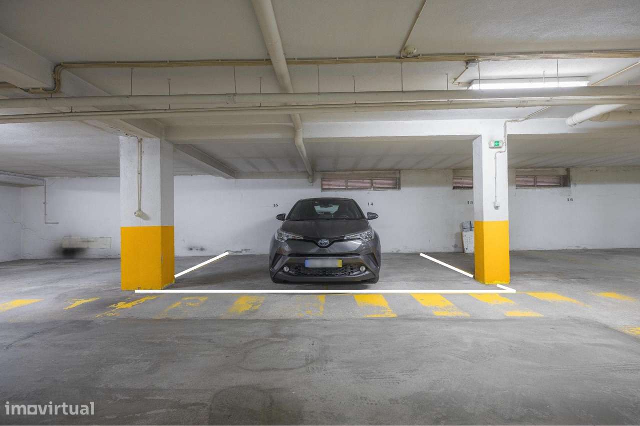 Apartamento T2, Gondomar, com varanda e 2 lugares de garagem-28