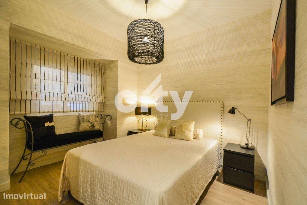 T2 com terraço renovado junto à Gulbenkian, El Corte Inglês  e Praça d - Grande imagem: 2/31