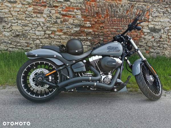 Harley-Davidson FXSB Breakout - 5