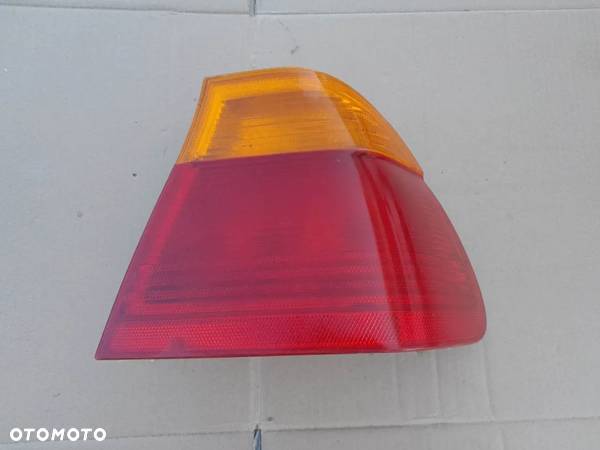 Lampa tylna tył prawa BMW E46 sedan - 1