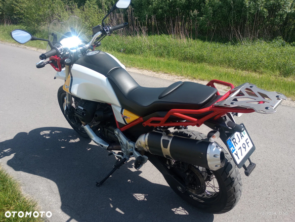 Moto Guzzi V85 - 8