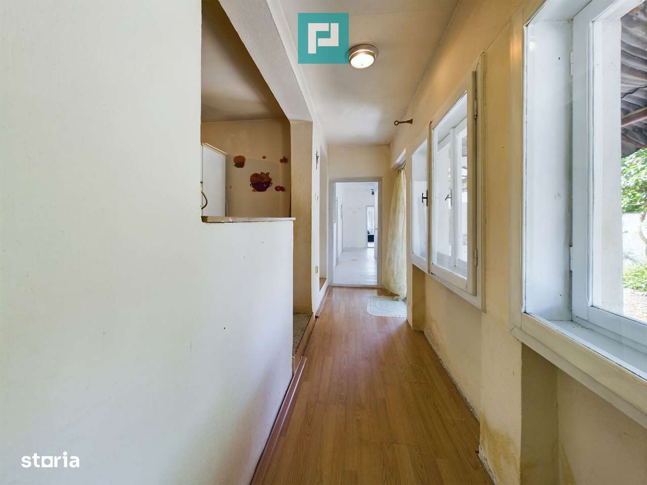 Casă cu 4 camere în Cruceni - Imagine principală: 5/13