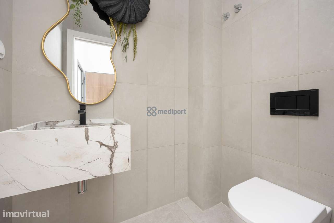 APARTAMENTO T3 JUNTO AO CASTELO LEIRIA - FACÇÃO E-11