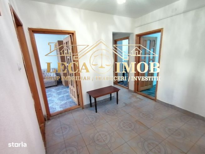Apartament 3 camere decomandat - Orizont-0