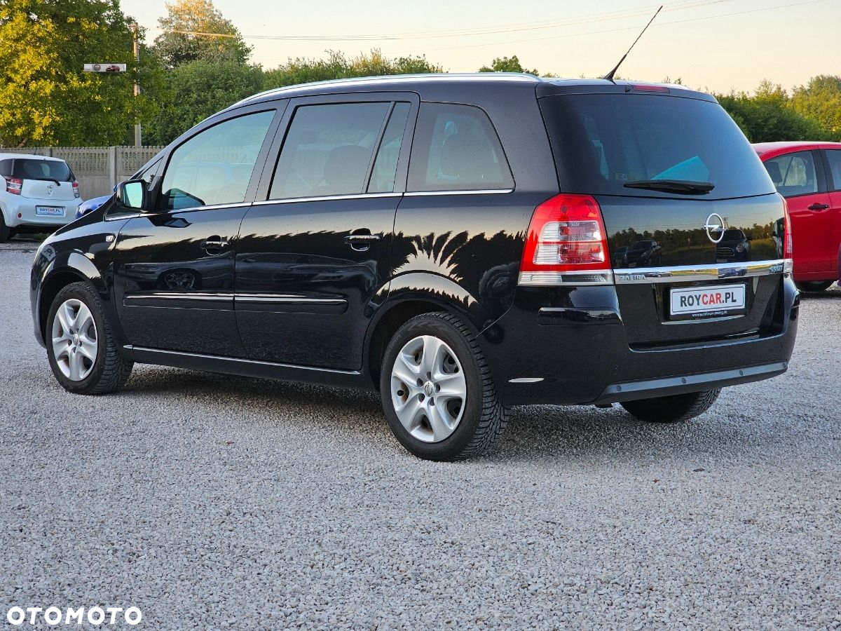 Opel Zafira - 9