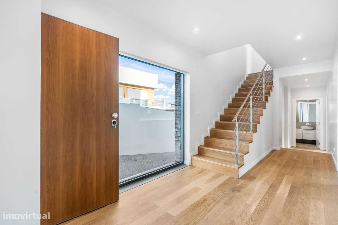 Moradia em Banda T4 novo, Bicesse, Cascais - Grande imagem: 2/41