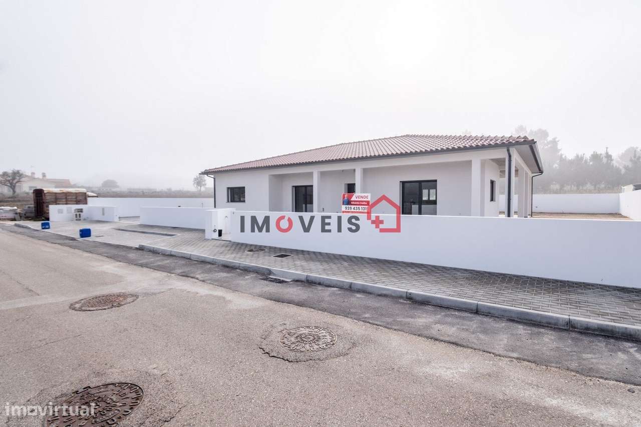 Moradia T3+1 de Sonho no Carriço – Lote de 985 m² - Grande imagem: 2/31