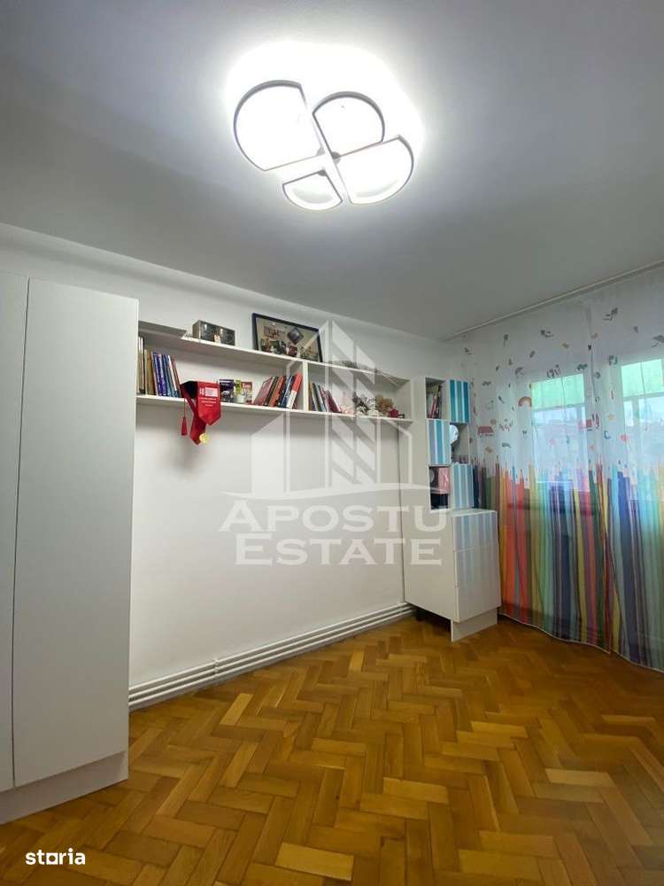 Apartament 3 camere, 2 balcoane, 2 bai,centrala proprie, Dambovita - Imagine principală: 4/10