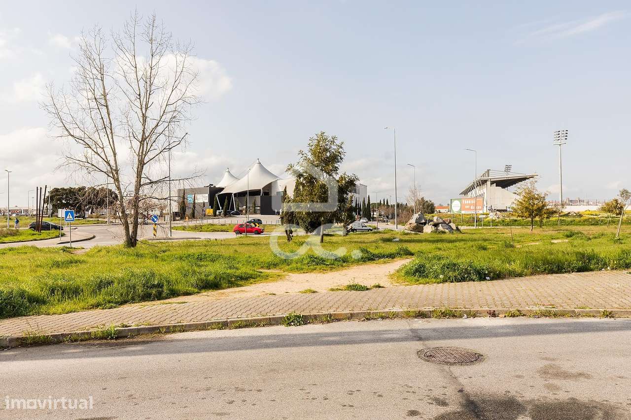 Apartamento T2 de Rés do Chão c/ Varanda e Lugar de Garagem | Villas d-26