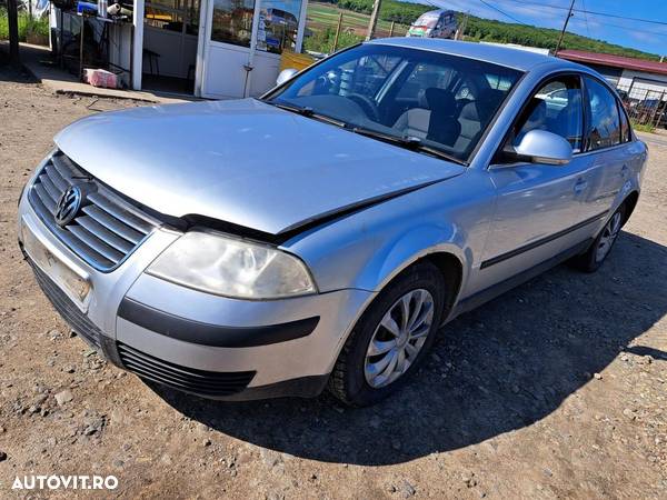 Piese/Dezmembrez VW Passat sedan 1.9tdi AWX/2004 - 3