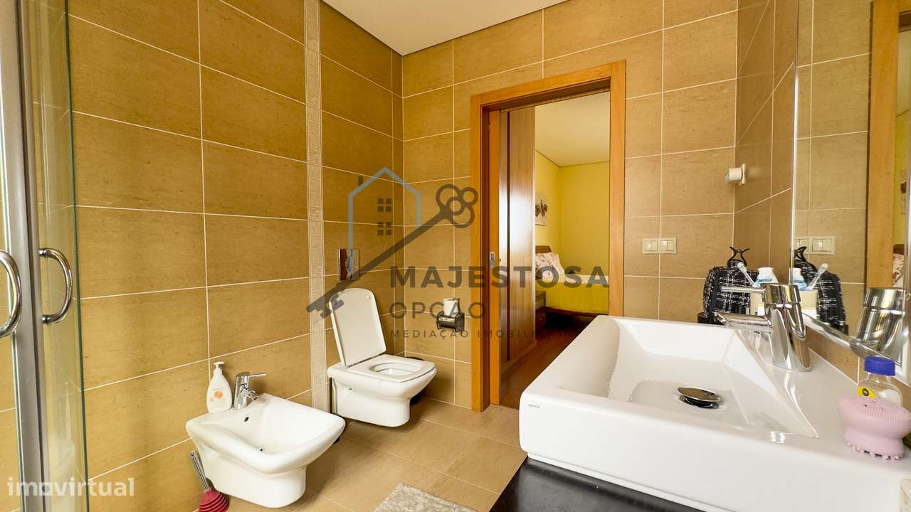 Moradia Isolada com Jardim —Abelheira, Viana do Castelo-20