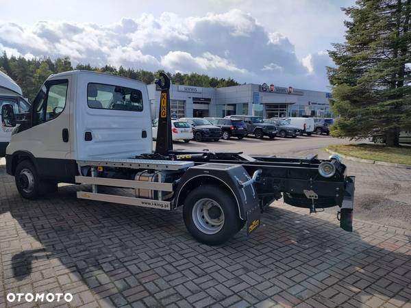 Iveco Daily 70C18 - 11