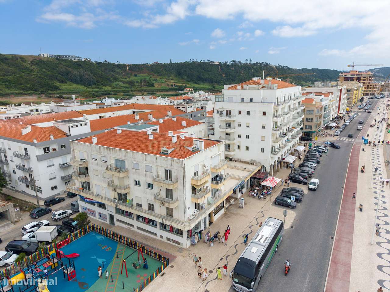 Apartamento T2 à Venda | Nazaré | Vista Lateral para o Mar-12