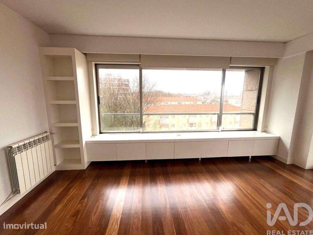 Apartamento T1 em Lordelo Do Ouro E Massarelos de 55,00 m2 - Grande imagem: 5/13