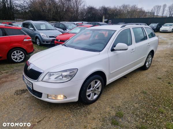 Skoda Octavia 1.8 T FSI Ambiente - 1