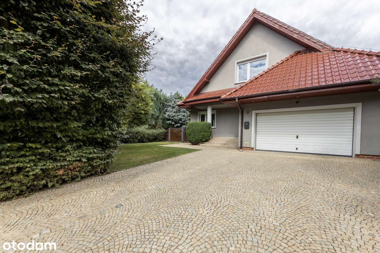 Dom na zamkniętym i strzeżonym osiedlu Zielonym w Chybach-18