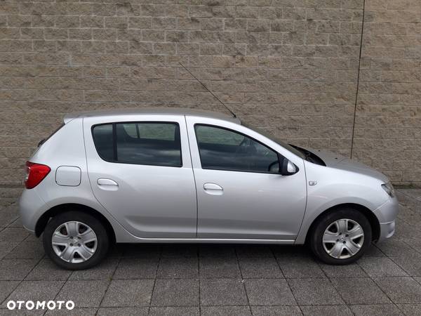 Dacia Sandero 1.2 16V 75 Laureate - 12