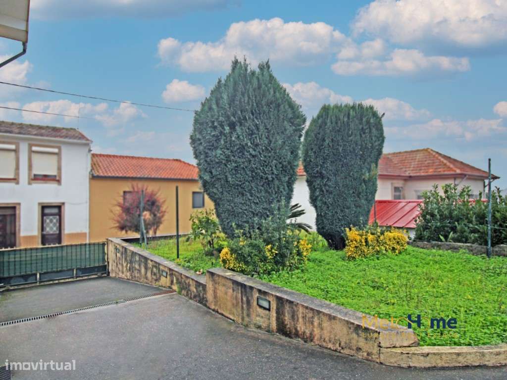Moradia de 4 frentes em Perosinho-52