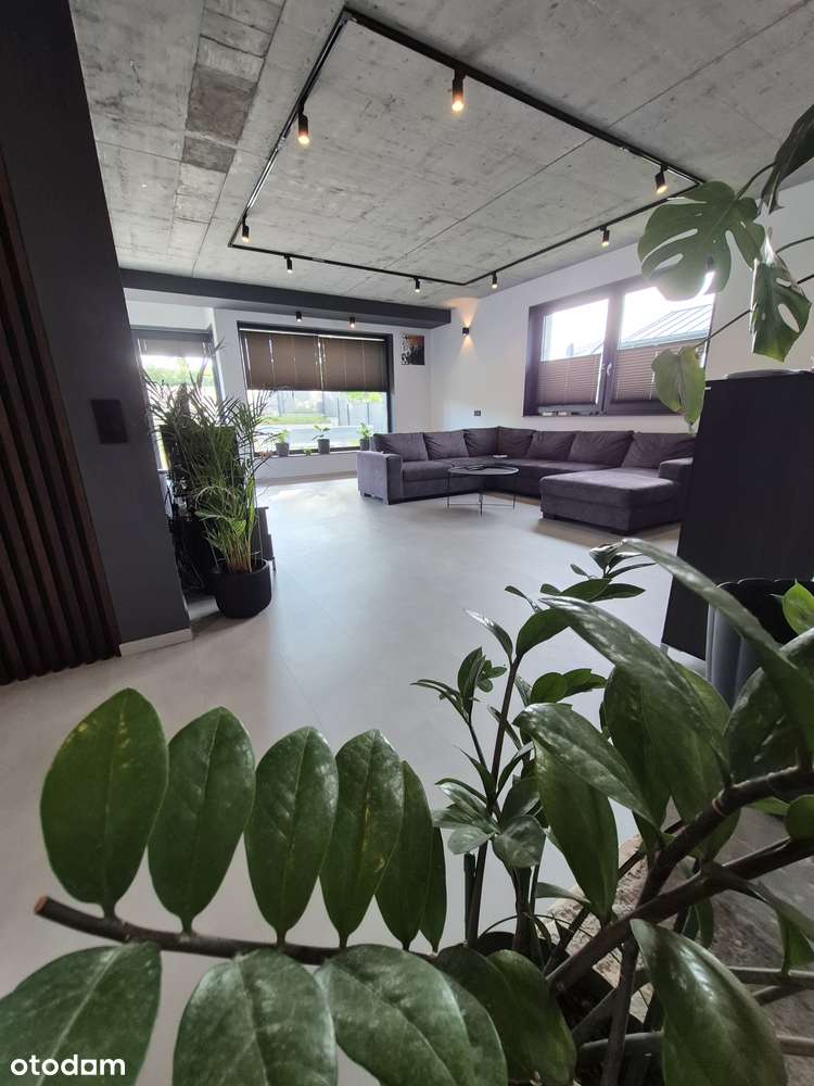 Przestronny i funkcjonalny dom z potencjałem – Dąbrówka Tczewska - Pełny obrazek: 5/20