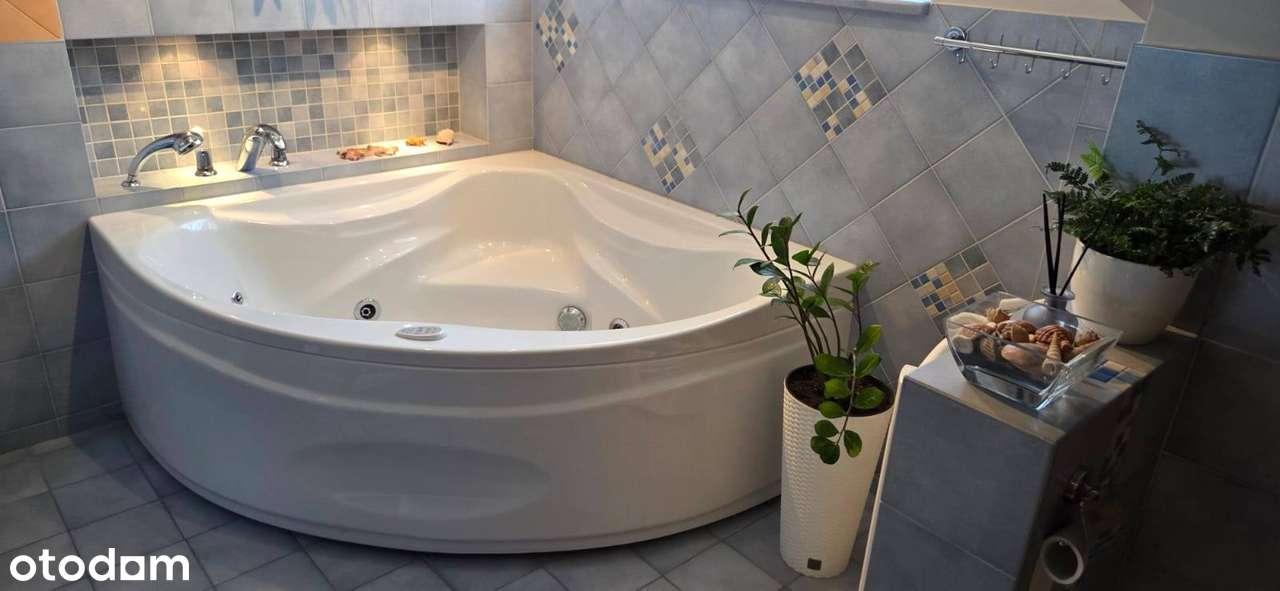 Otulony zielenią i słońcem DOM 216 m²-6 pokoi,2 łazienki,pralnia,GARAŻ-15