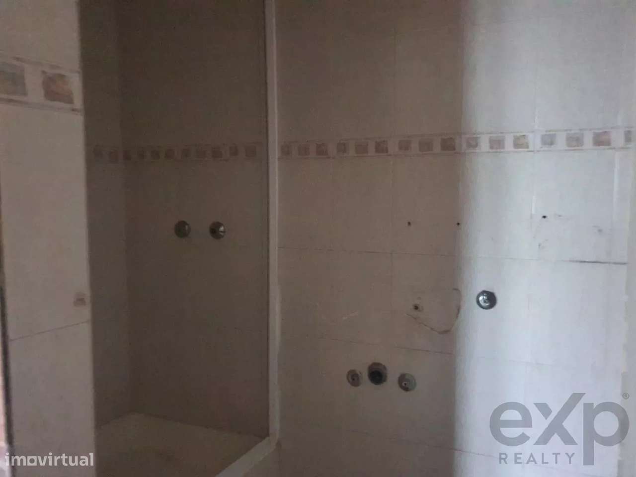 Sotão amplo com entrada independente - Grande imagem: 5/7