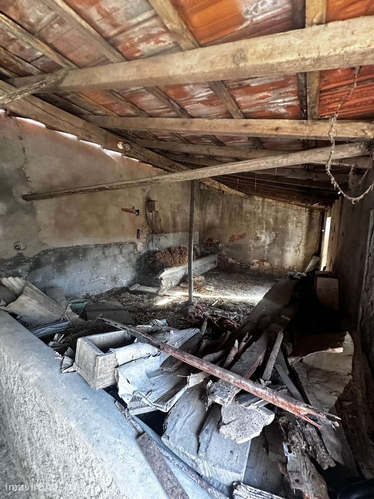 Duas Casas + Terreno 1400m²! - Grande imagem: 4/25