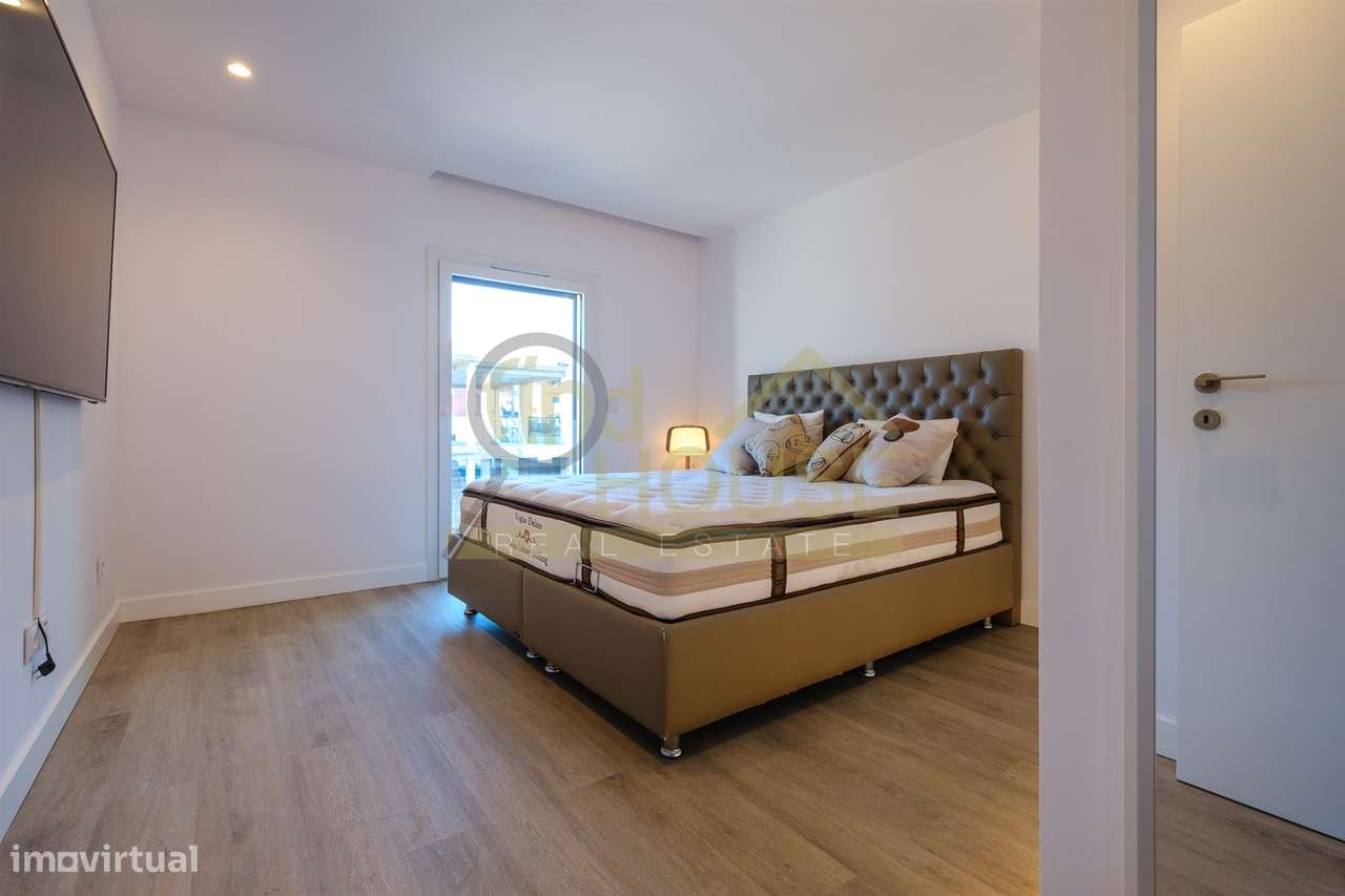 Moradia Isolada V3 com piscina junto à Herdade da Aroeira-26