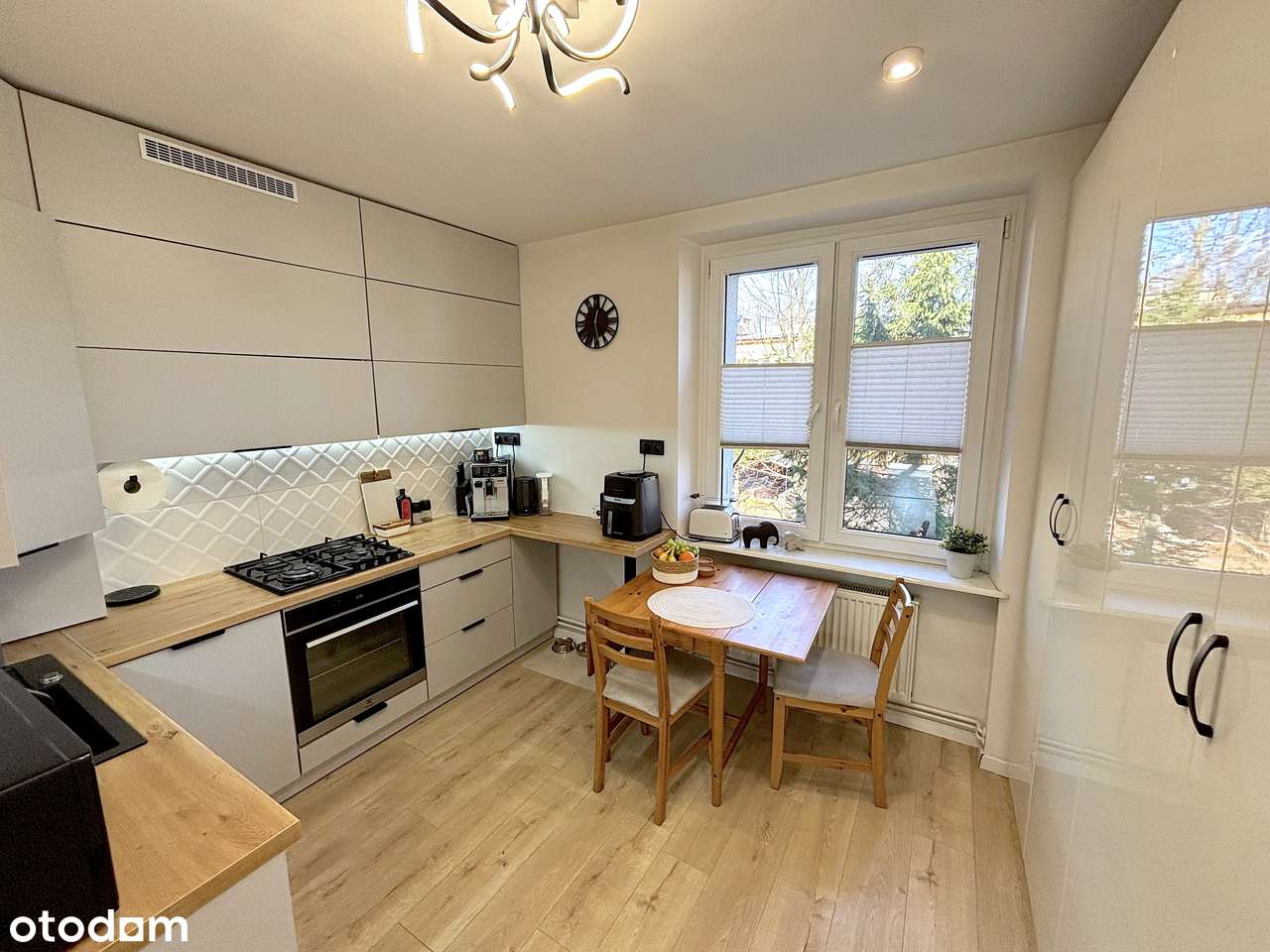 Przestronne 2 pokoje po remoncie, do wprowadzenia!-6