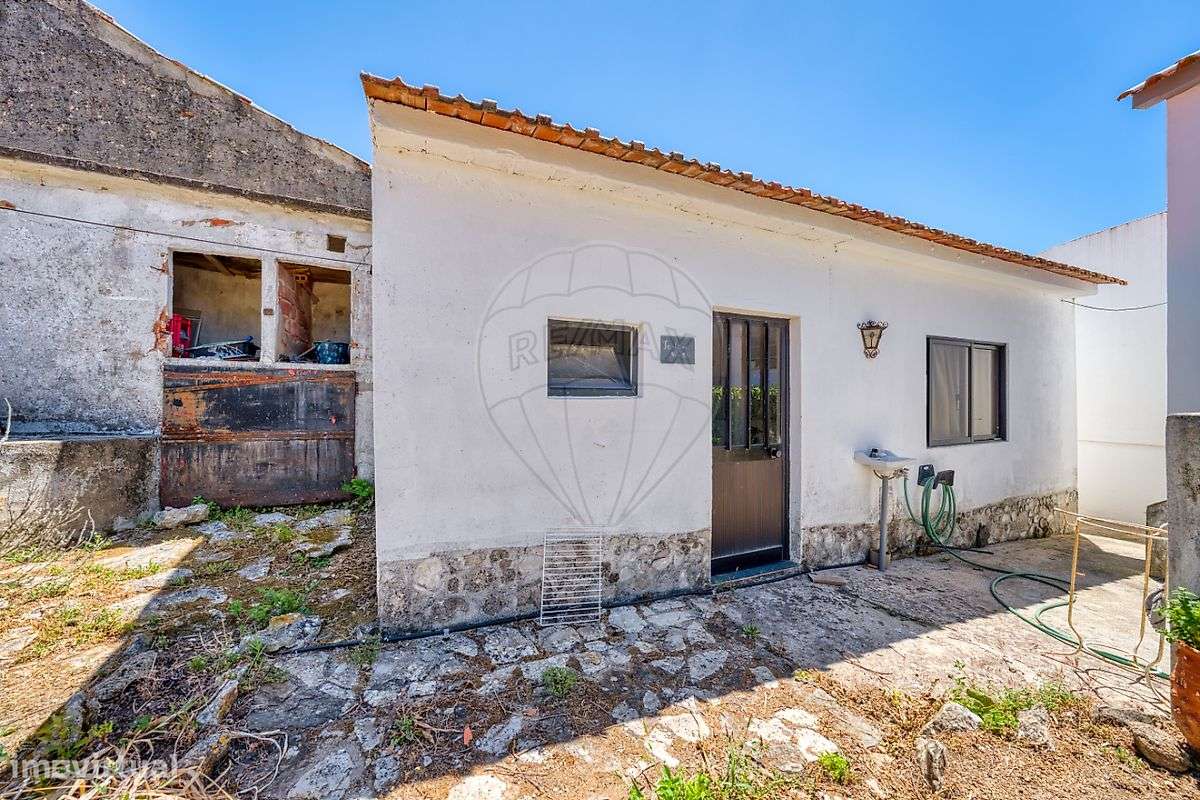 Moradia T2 para venda-28