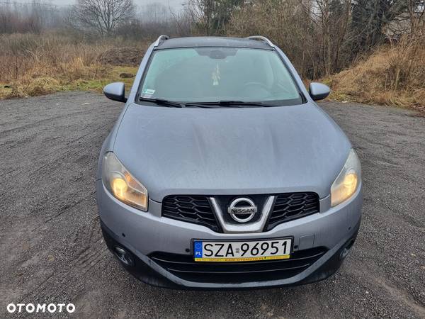 Nissan Qashqai 2.0 dCi 4 x 4 DPF 360 - 2