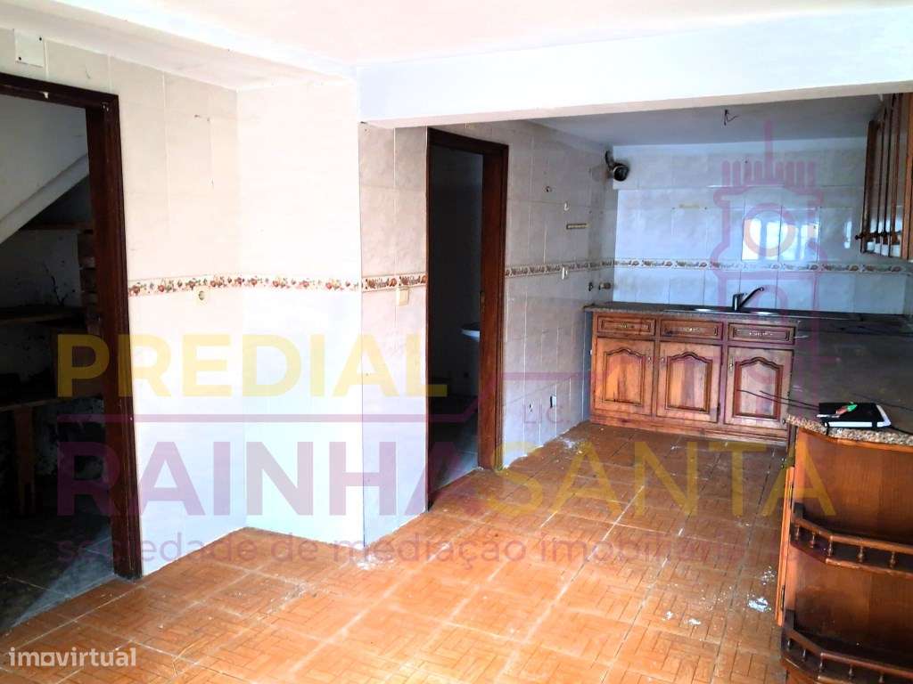 Moradia T1 + 1 em Tábua, Candosa-13