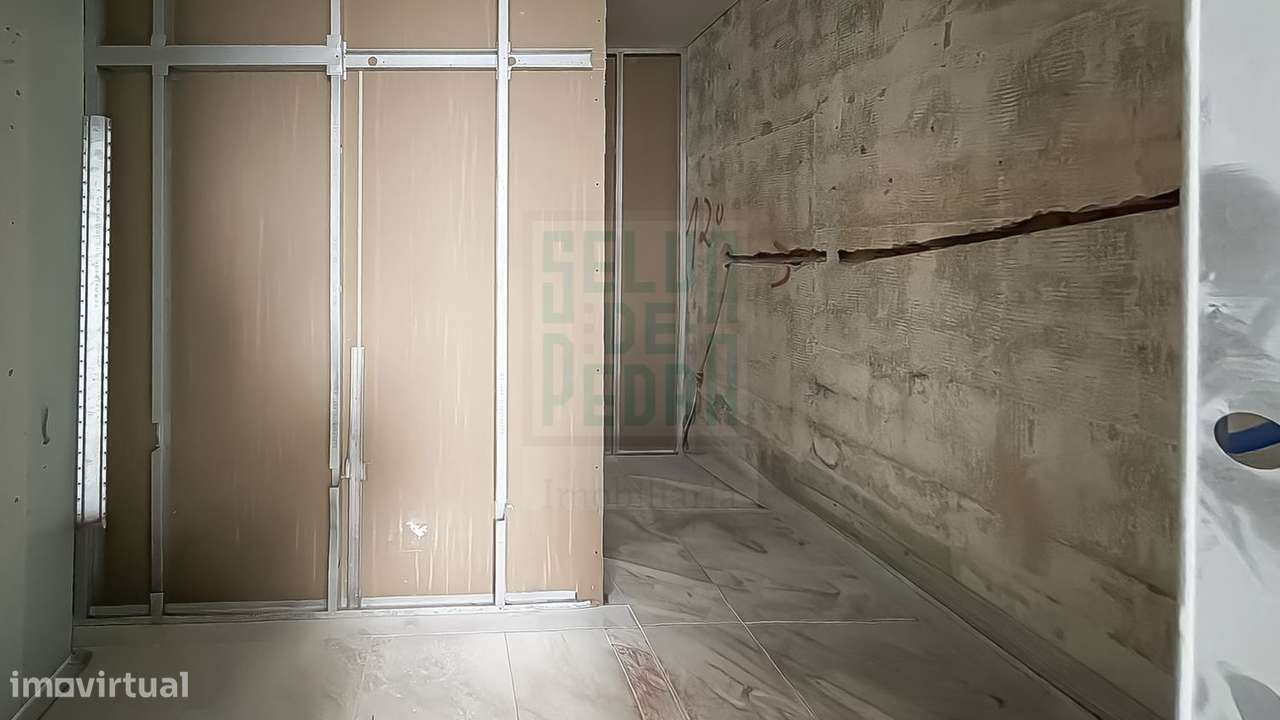 Apartamento T2+1 Centro de Paços de Ferreira-31