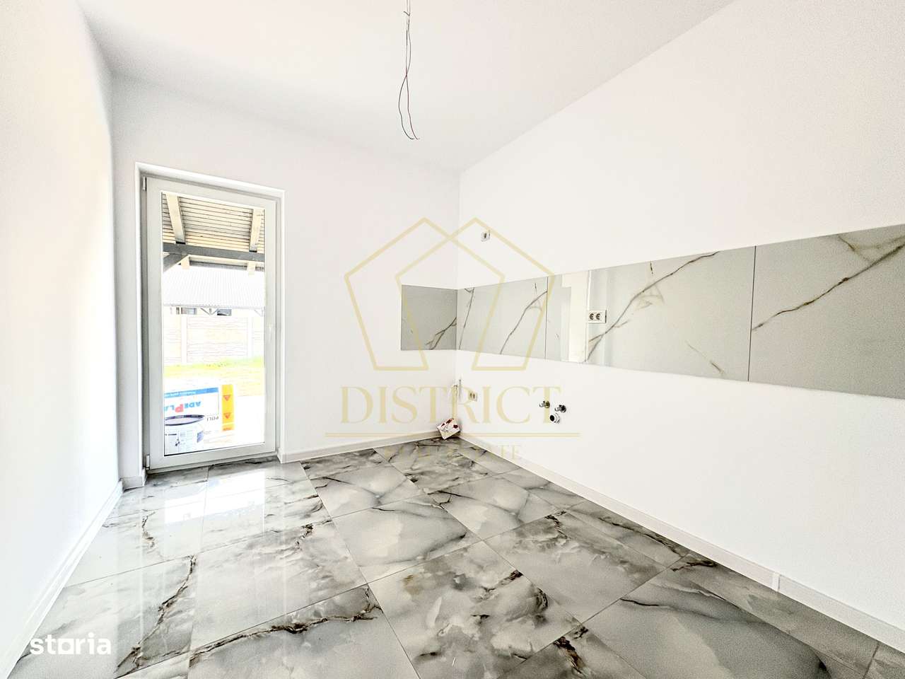 Duplex cu 3 camere si bucătărie închisă | Mosnita Veche | Lidl - Imagine principală: 4/9