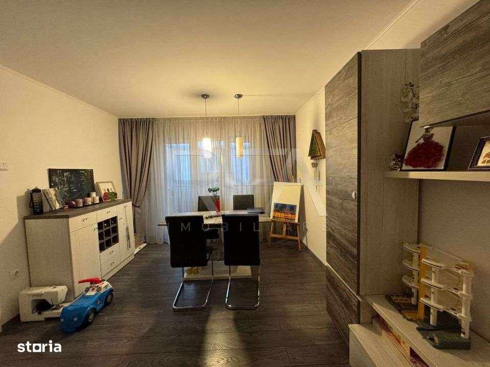 2 camere, decomandat, et 5/10, centrala-Str Moinesti - Imagine principală: 2/11