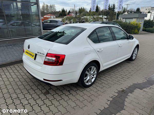 Skoda Octavia 1.6 TDI SCR Style DSG - 3