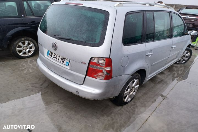 Amortizor fata stanga Volkswagen VW Touran 1  [din 2003 pana  2006] seria Minivan 2.0 TDI MT (136 h - 5