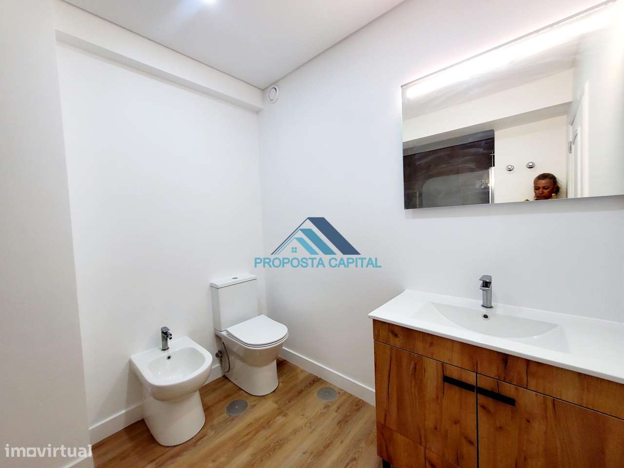 APARTAMENTO T3 TOTALMENTE REMODELADO | ESTRADA DA LUZ - COM GARAGEM-30