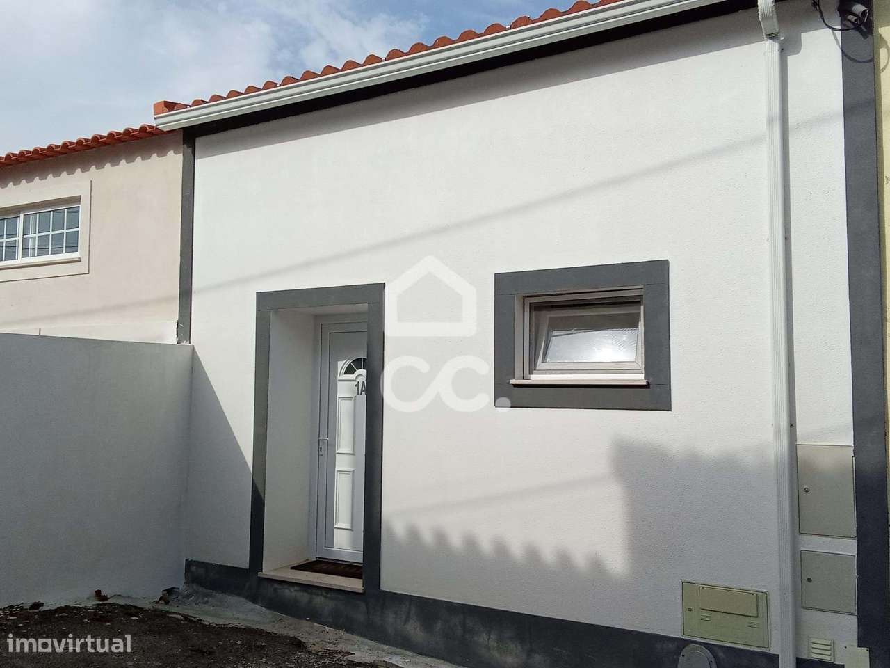 Armazém remodelado e convertido em estúdio moderno – Olho Marinho, Óbi-21