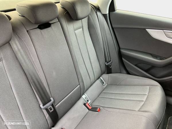 Audi A4 2.0 TDI Design S tronic - 14