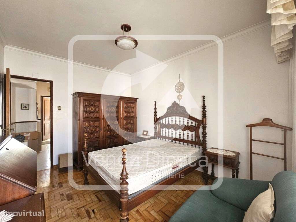 Apartamento T2 com Varandas em Agualva - Excelente Oportunidade-9