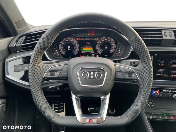 Audi Q3 Sportback - 10