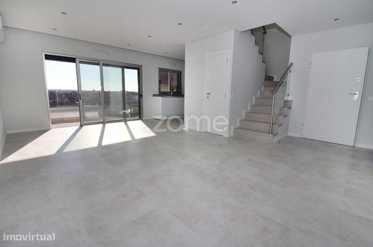 Apartamento/Penthouse T3 (I) na Quinta do Pinhal em Gambelas - Faro - Grande imagem: 1/38