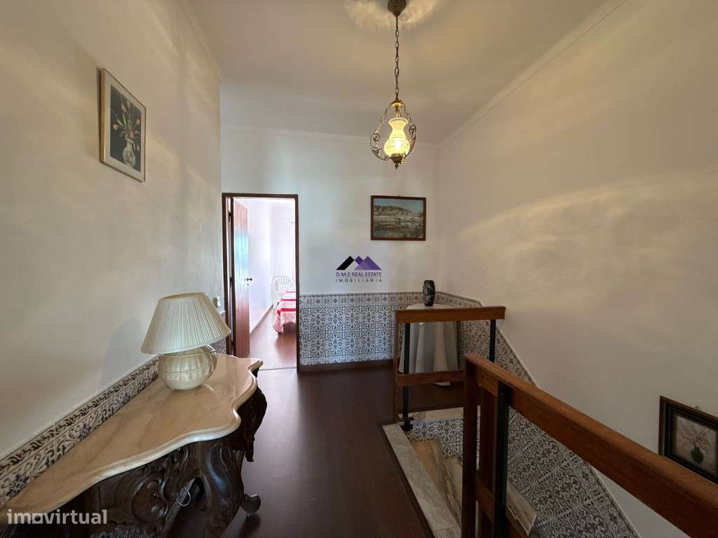 Moradia V3 com Estacionamento e Quintal-11