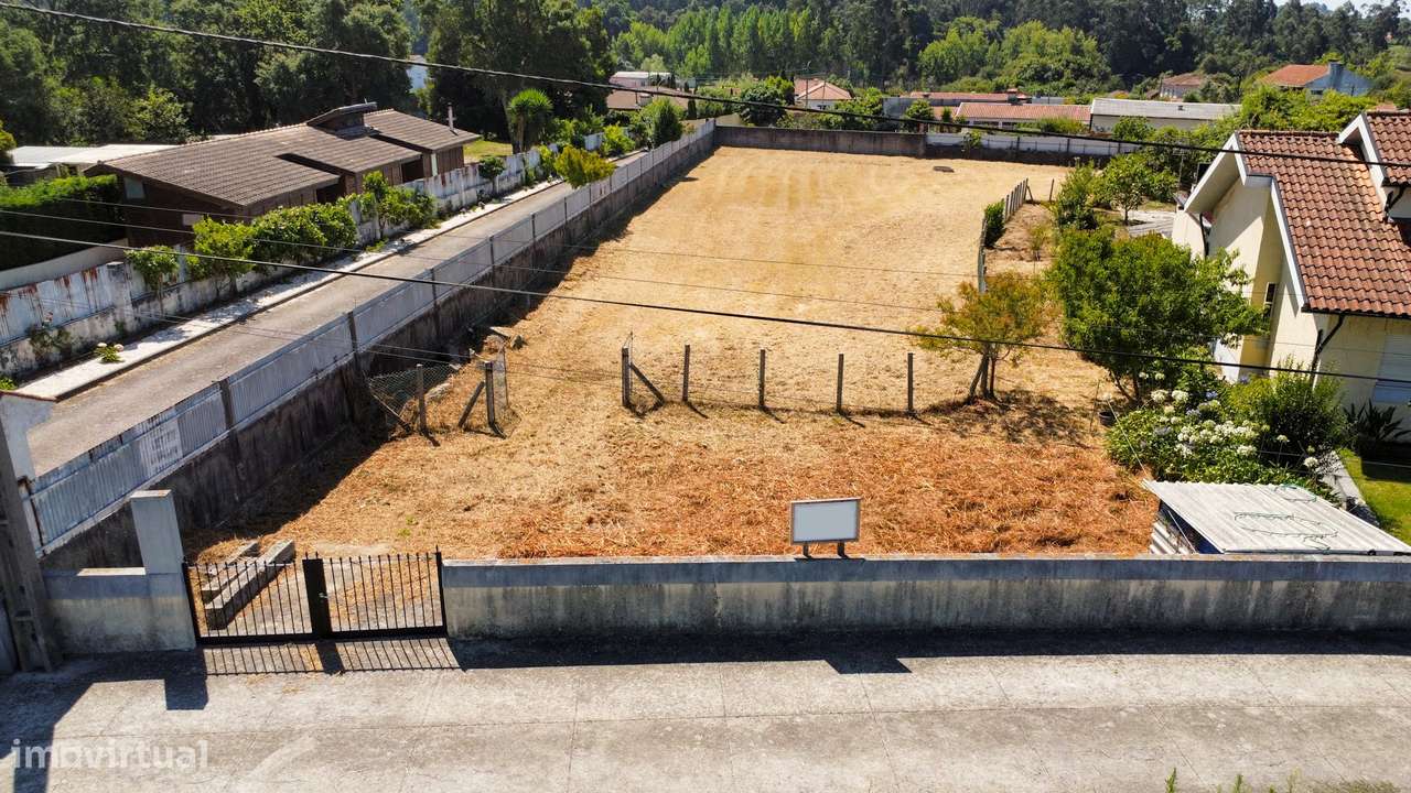 Terreno para construção, completamente plano, localizado em Grijó. - Grande imagem: 2/6