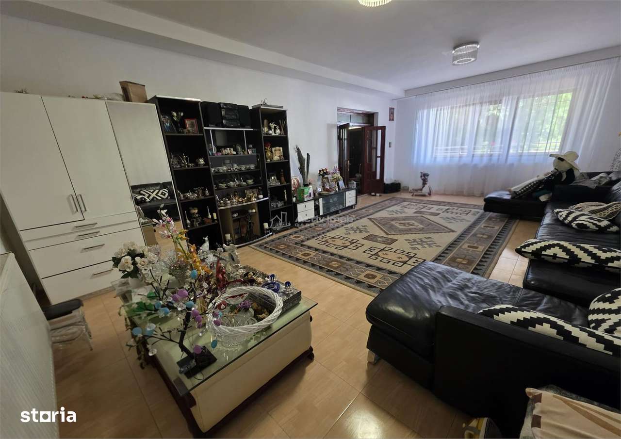 Casa P+1+M, amprenta 160 m, teren 950 mp, Maracineni, DN-E85 - Imagine principală: 5/19