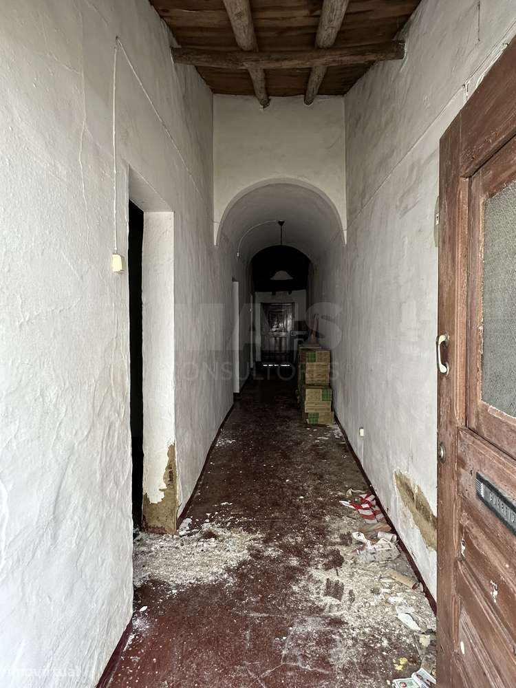 Moradia R/C T2 (para recuperar) - Reguengos de Monsaraz - Grande imagem: 2/12